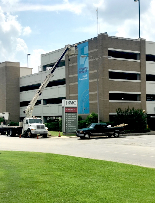 Hospital Signage, Building Signage, Exterior Signage, Outdoor Graphics, Outdoor Marketing